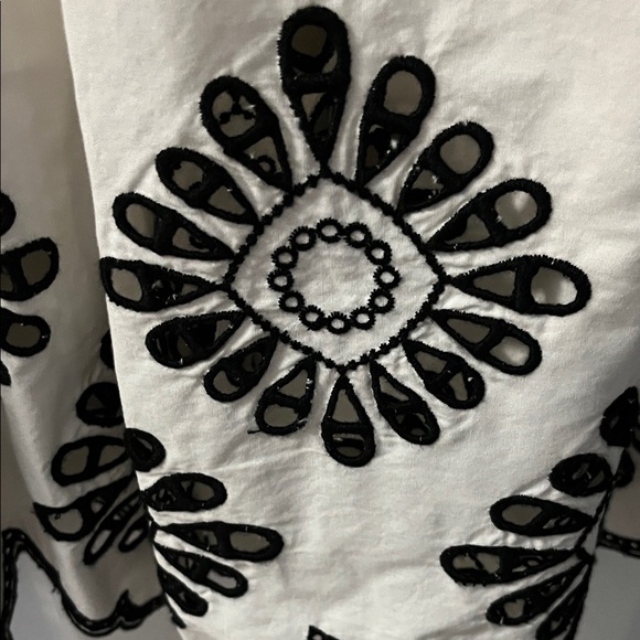 Universal Thread Cream and Black Floral Midi Dress - Picture 3 of 5